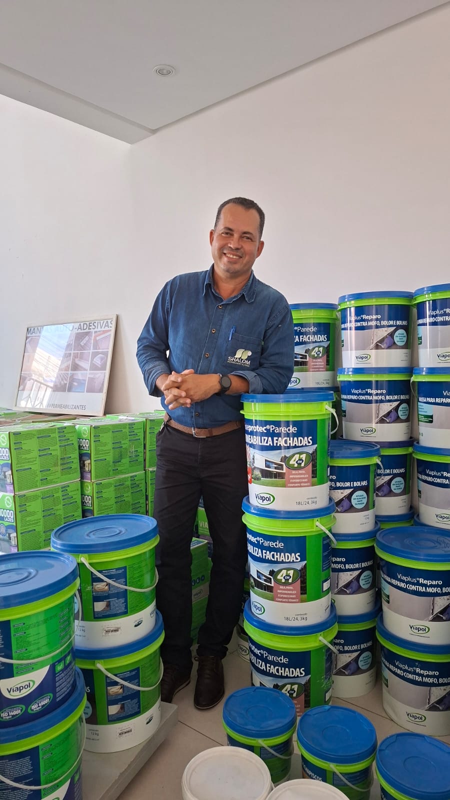 Exposição dos produtos VIAPOL
